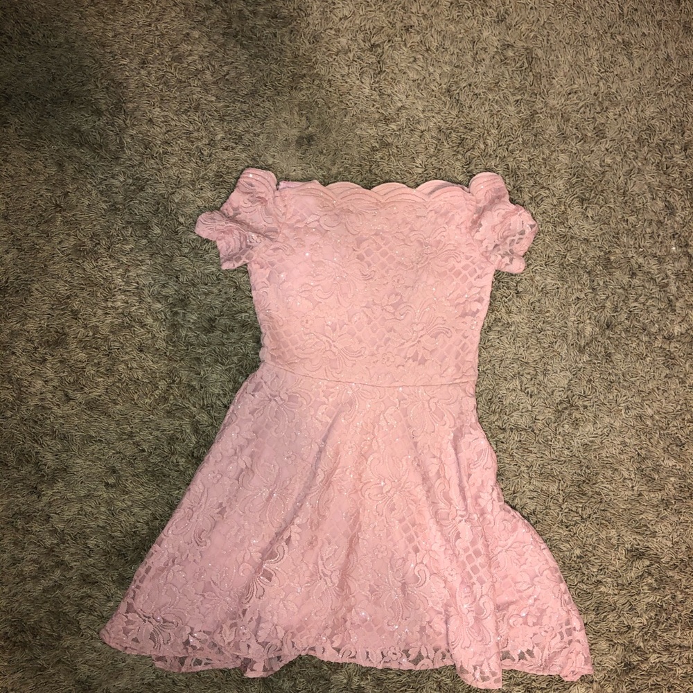 Off the shoulder pink flowy dress